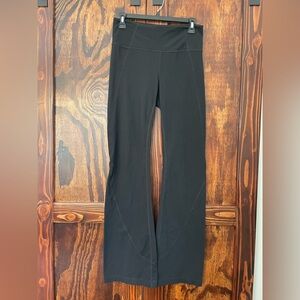 Black Athleta flare leggings